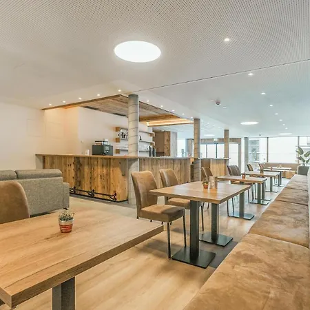 Apartamento Typ J 2 *